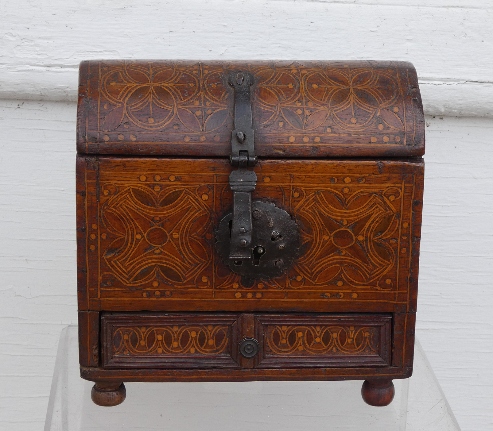 Dome Top Box