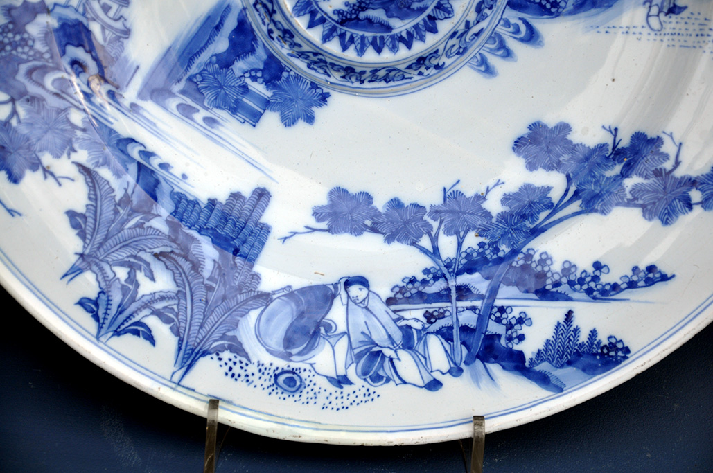 Dutch Delft Charger