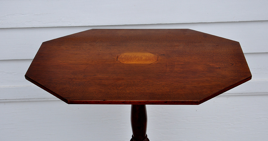 Tilt-Top Candlestand